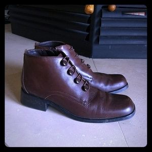 ✴️ LIZ BAKER® Leather Women's Bootie